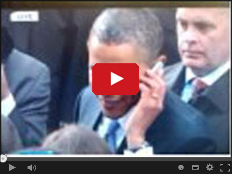 Obama zabiera komuś telefon